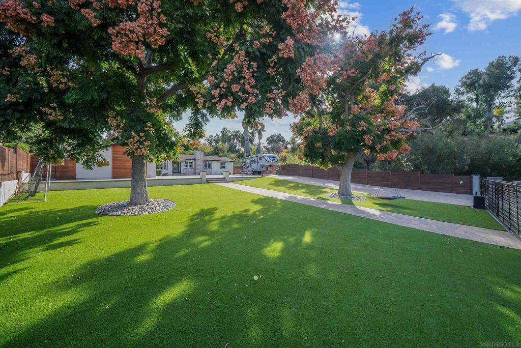 9248 Shirley Dr