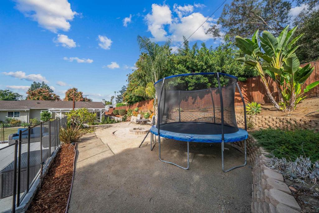 9248 Shirley Dr