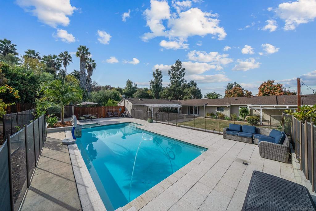 9248 Shirley Dr
