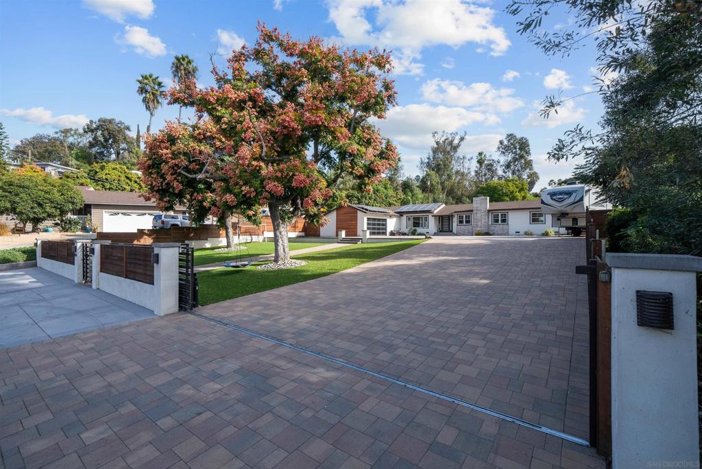 9248 Shirley Dr