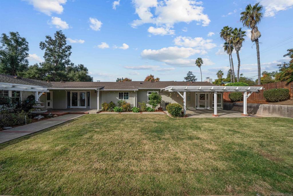 9248 Shirley Dr