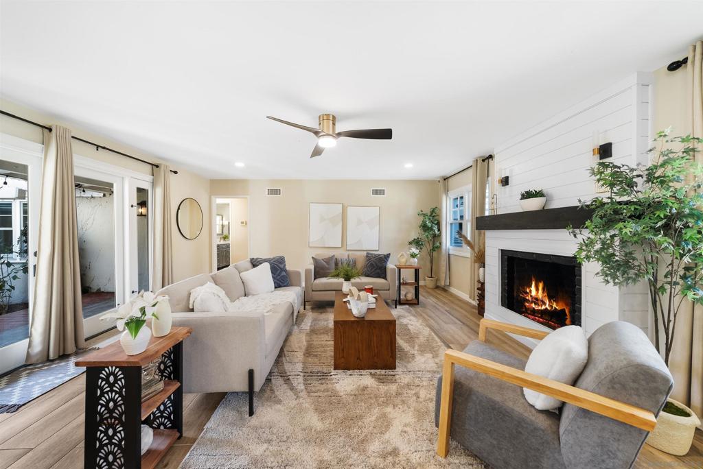 9248 Shirley Dr