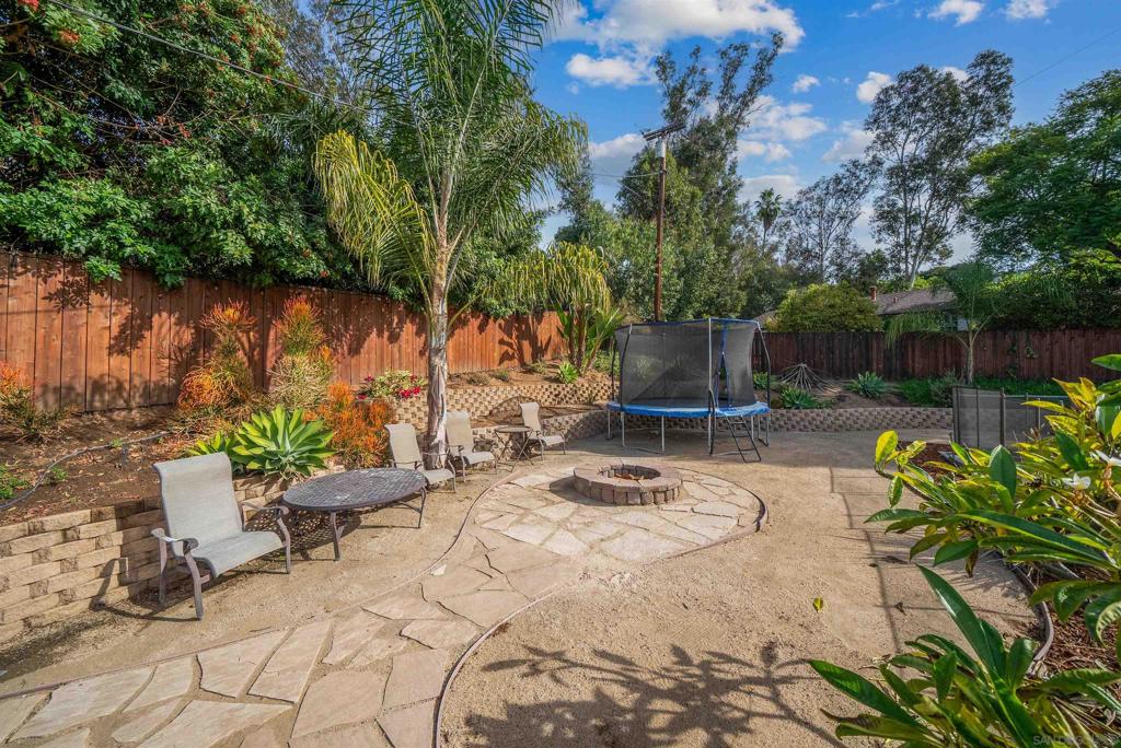 9248 Shirley Dr