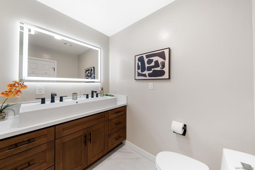 9248 Shirley Dr