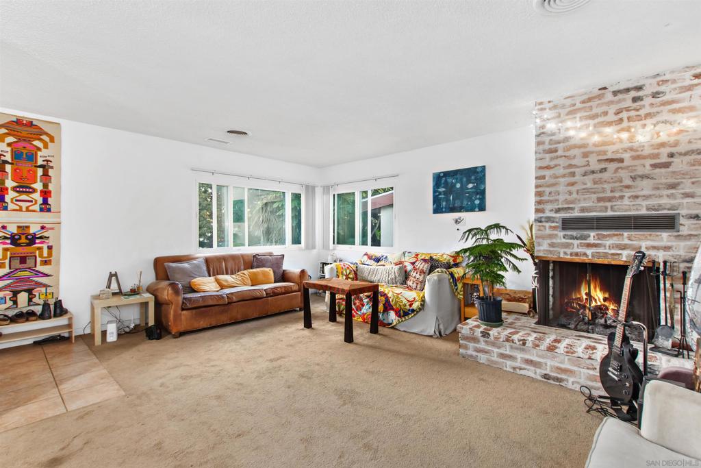 4329 31 Banning Street