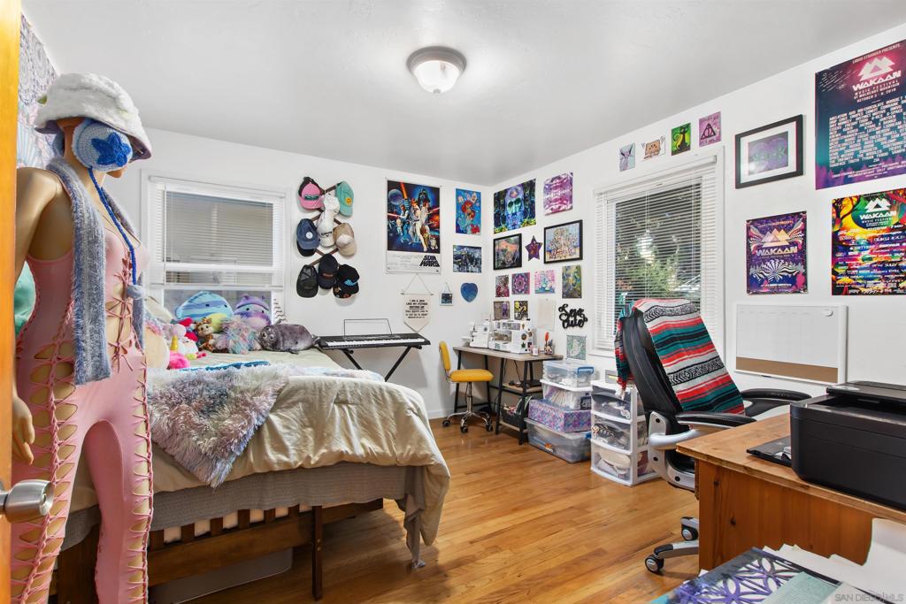 4329 31 Banning Street