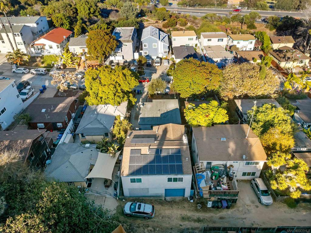 4329 31 Banning Street