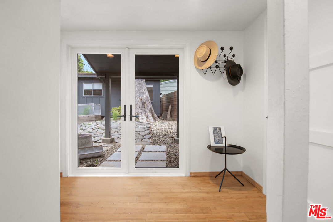 1314 Old Topanga Canyon Rd