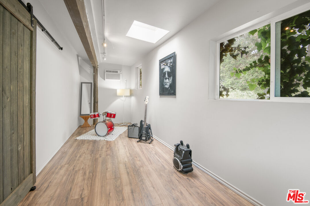 1314 Old Topanga Canyon Rd