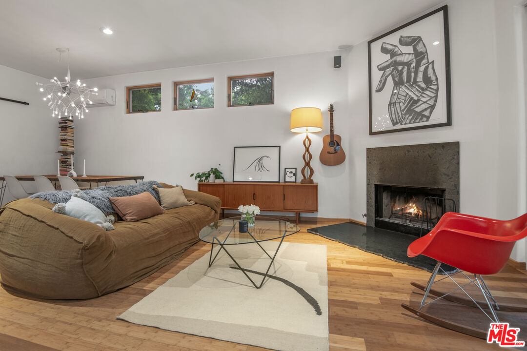 1314 Old Topanga Canyon Rd