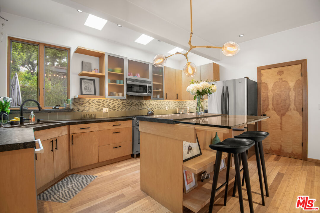 1314 Old Topanga Canyon Rd