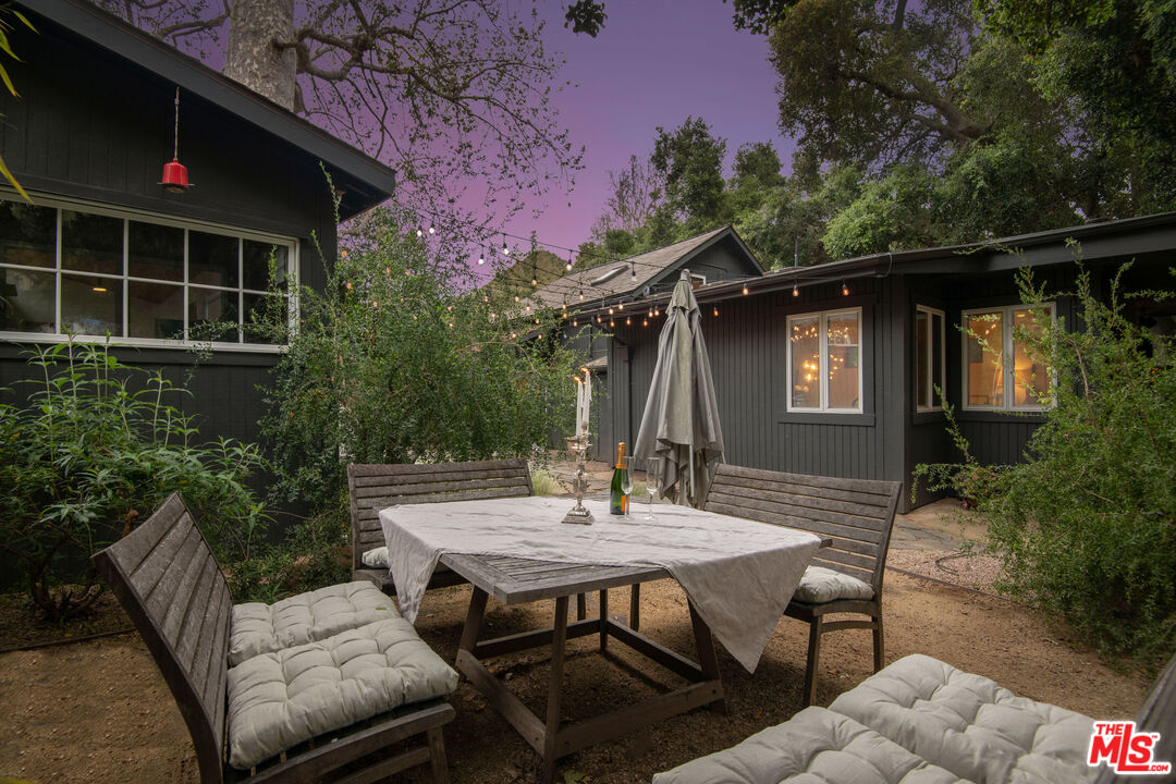 1314 Old Topanga Canyon Rd