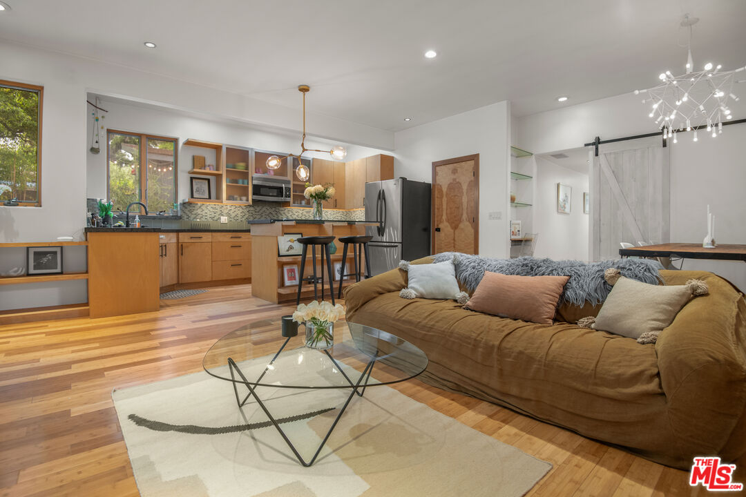 1314 Old Topanga Canyon Rd