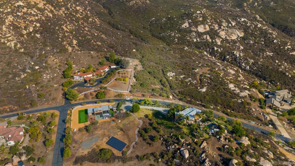 87 Presilla Dr