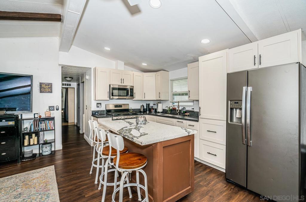 255 E Bradley Avenue 13