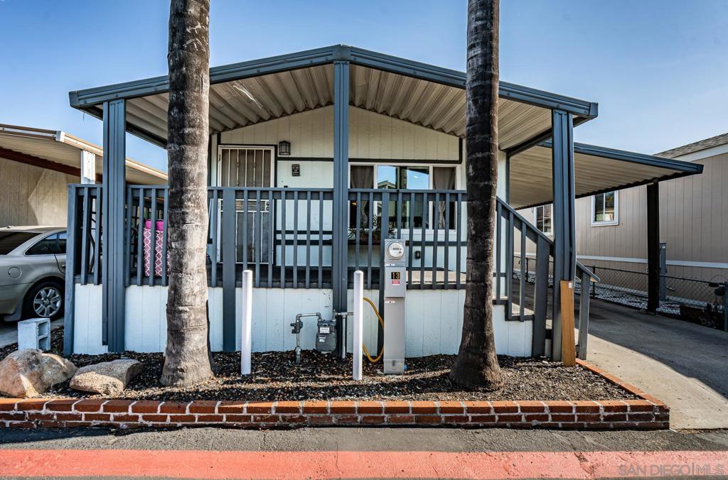 255 E Bradley Avenue 13