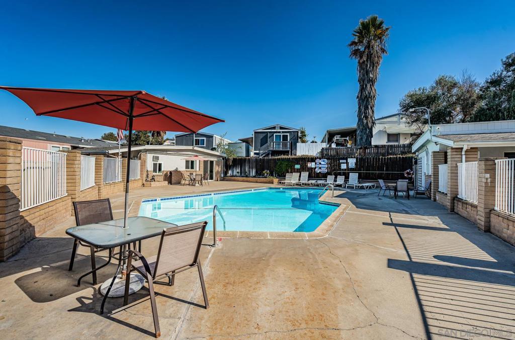 255 E Bradley Avenue 13