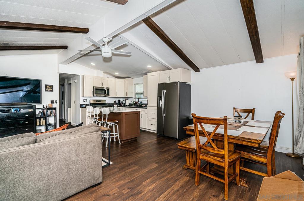 255 E Bradley Avenue 13