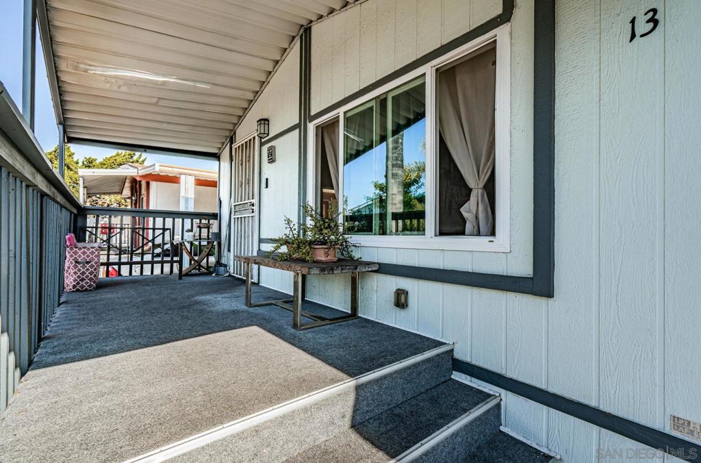 255 E Bradley Avenue 13