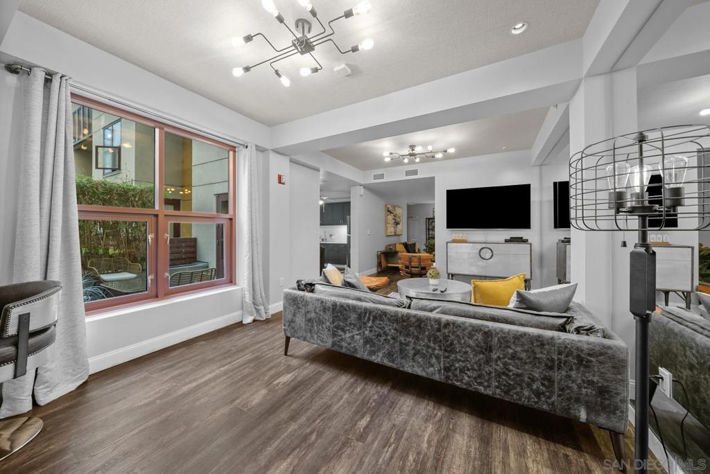 1150 J St 522