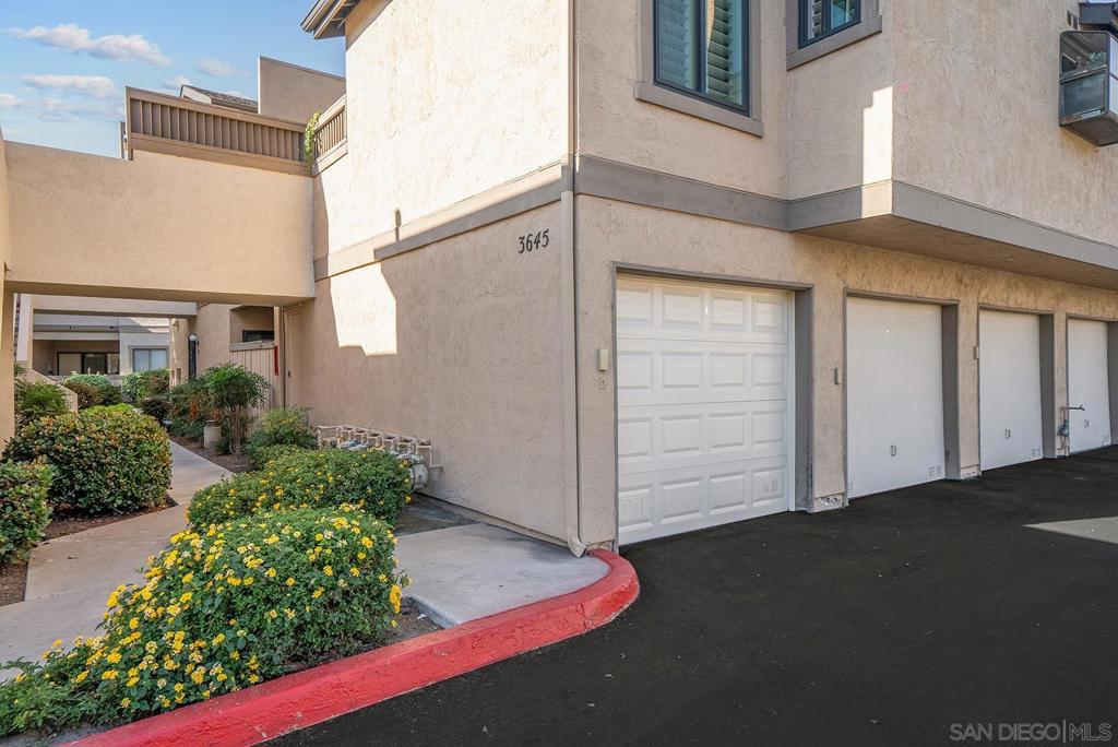 3645 Avocado Village Ct 104