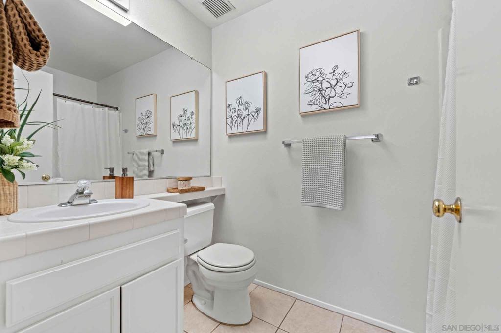 3645 Avocado Village Ct 104