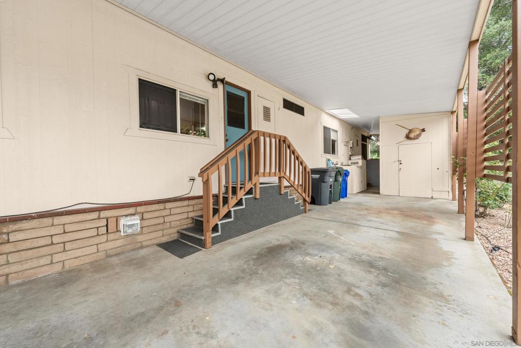 8975 Lawrence Welk Dr SPC 417