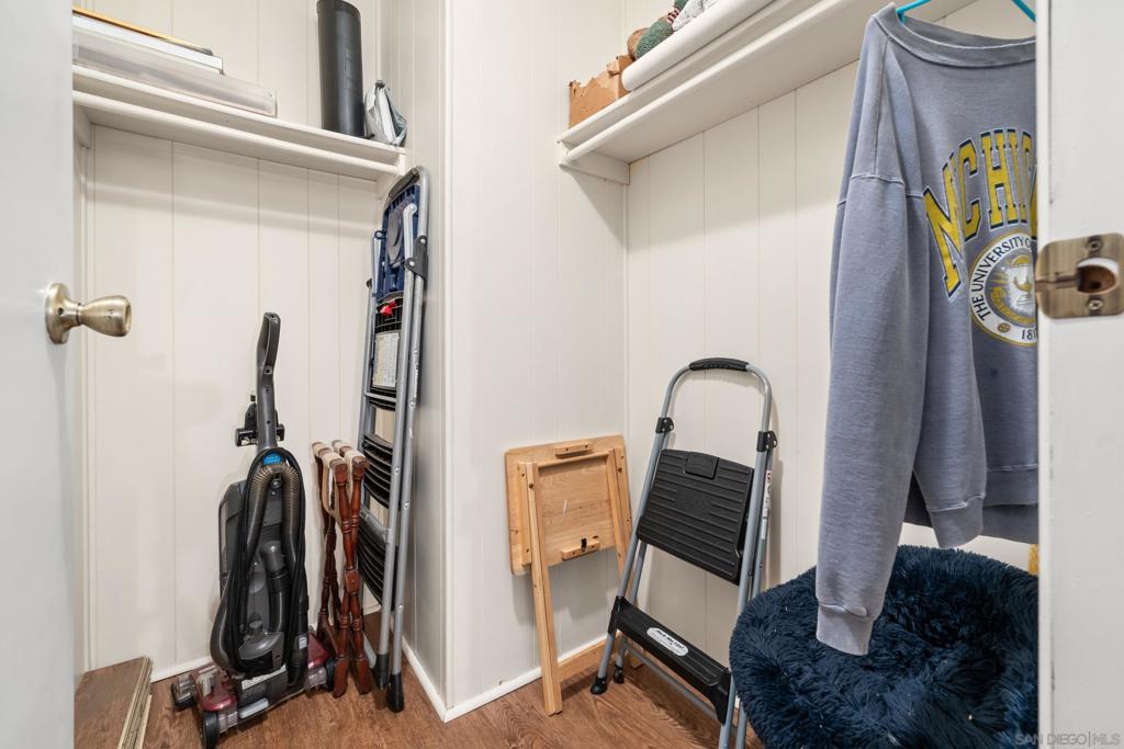 8975 Lawrence Welk Dr SPC 417