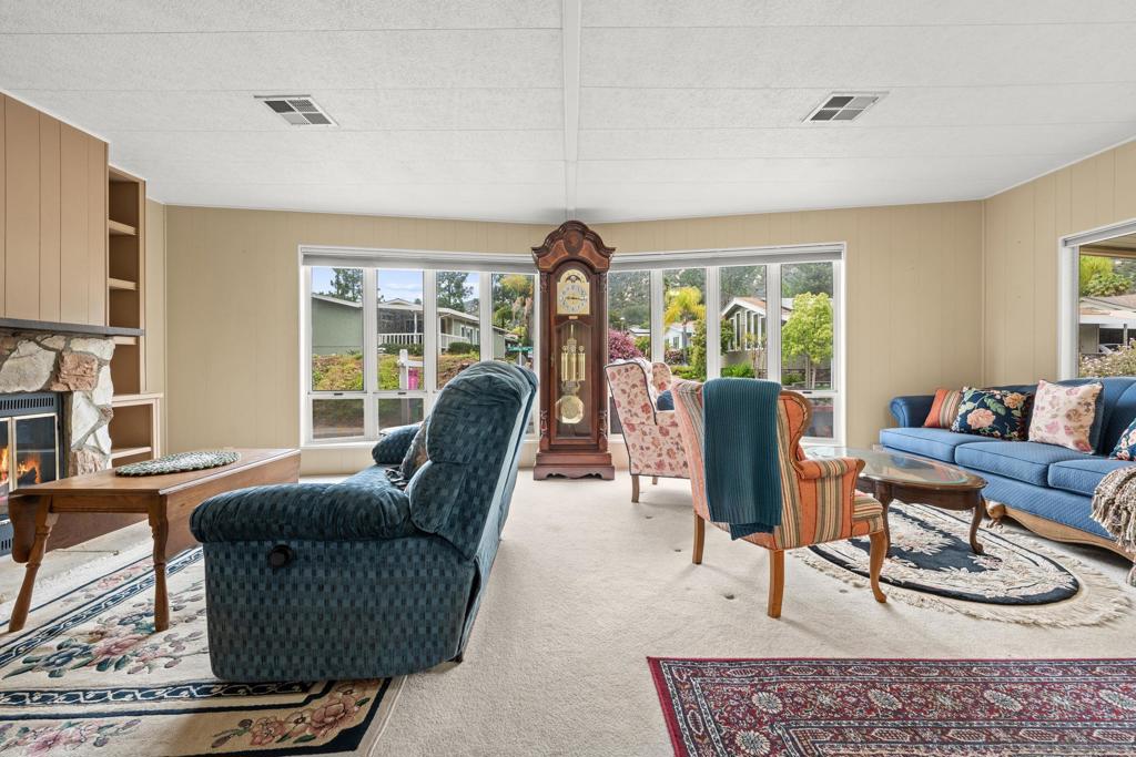 8975 Lawrence Welk Dr SPC 417
