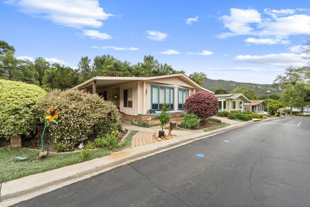 8975 Lawrence Welk Dr SPC 417