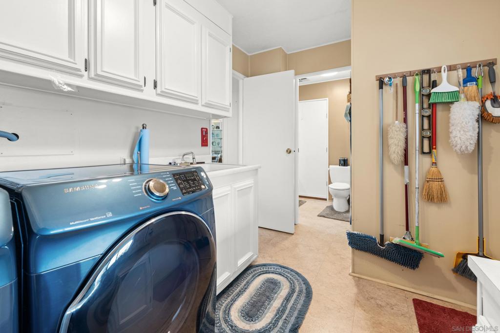 8975 Lawrence Welk Dr SPC 417