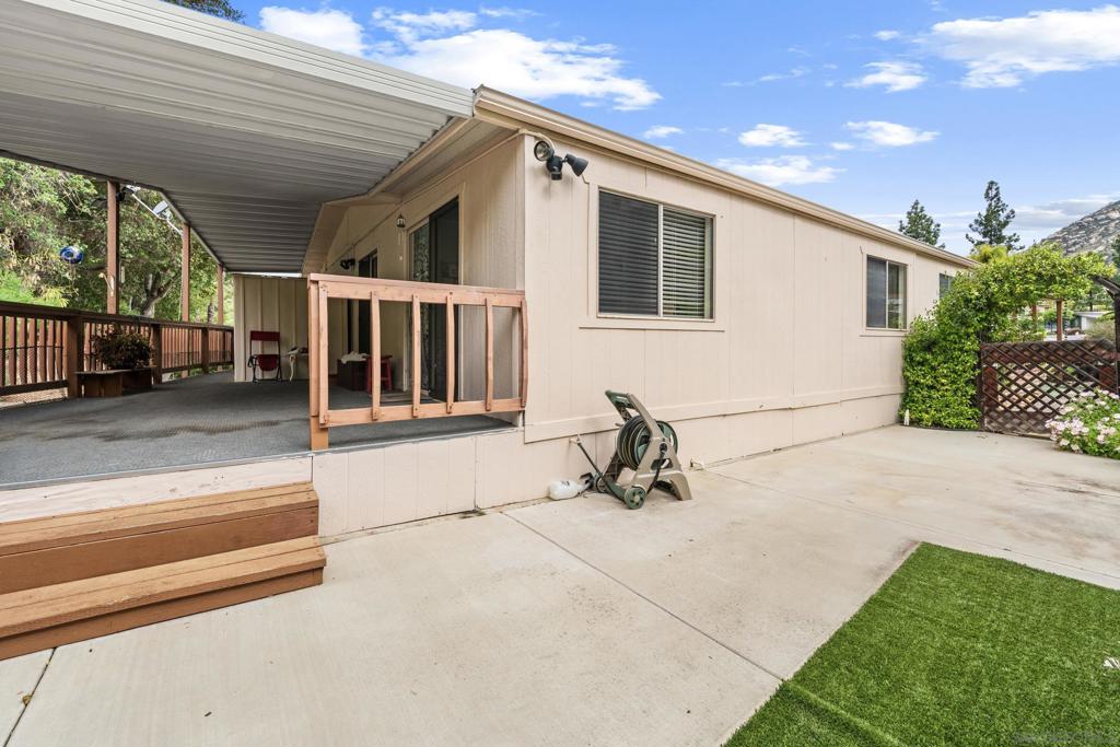 8975 Lawrence Welk Dr SPC 417