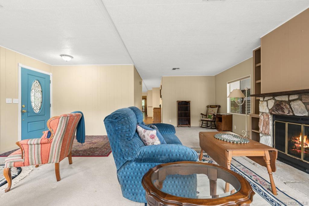 8975 Lawrence Welk Dr SPC 417