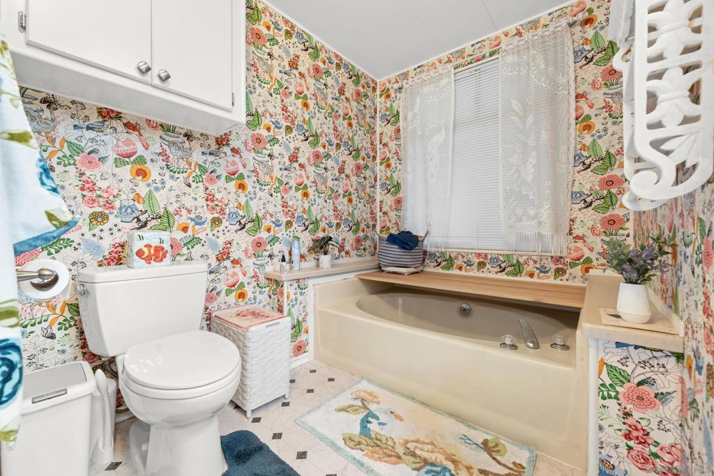 8975 Lawrence Welk Dr SPC 417