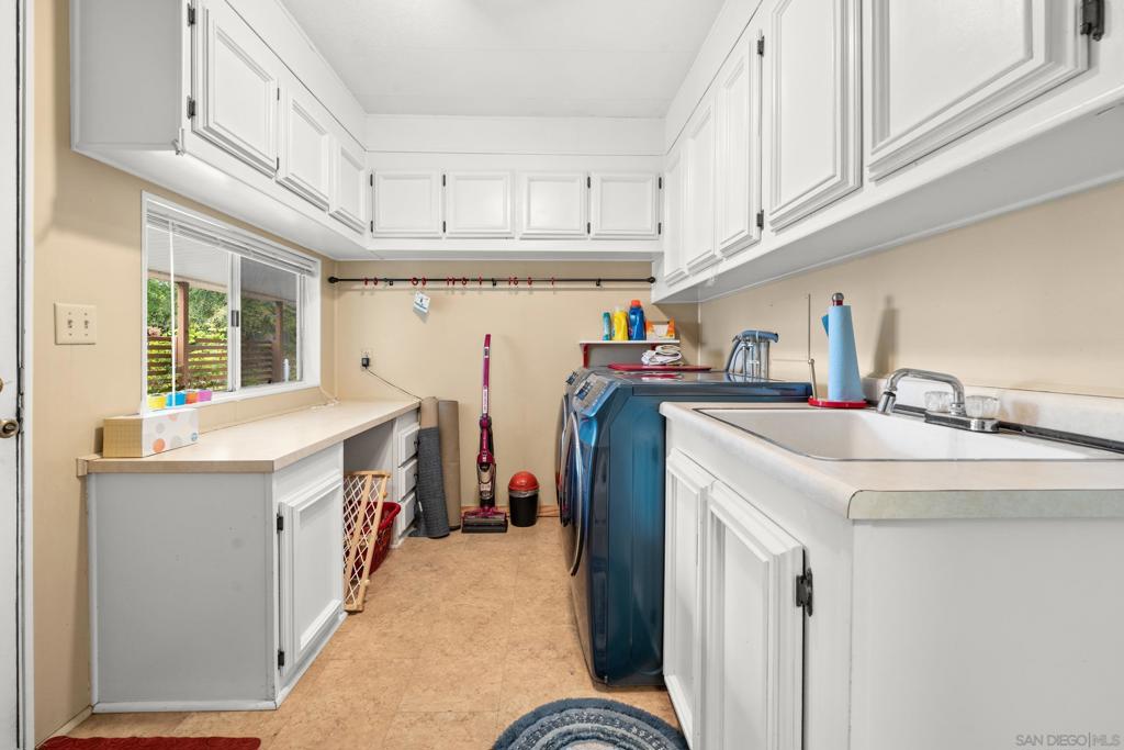 8975 Lawrence Welk Dr SPC 417