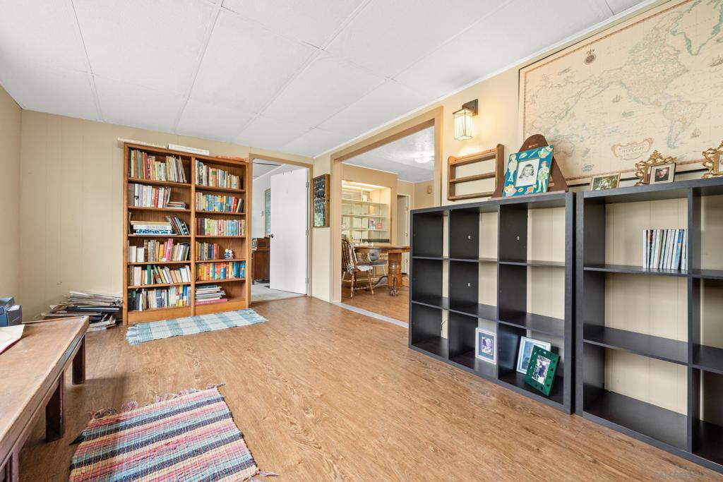 8975 Lawrence Welk Dr SPC 417