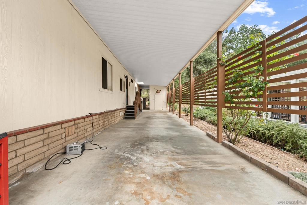 8975 Lawrence Welk Dr SPC 417