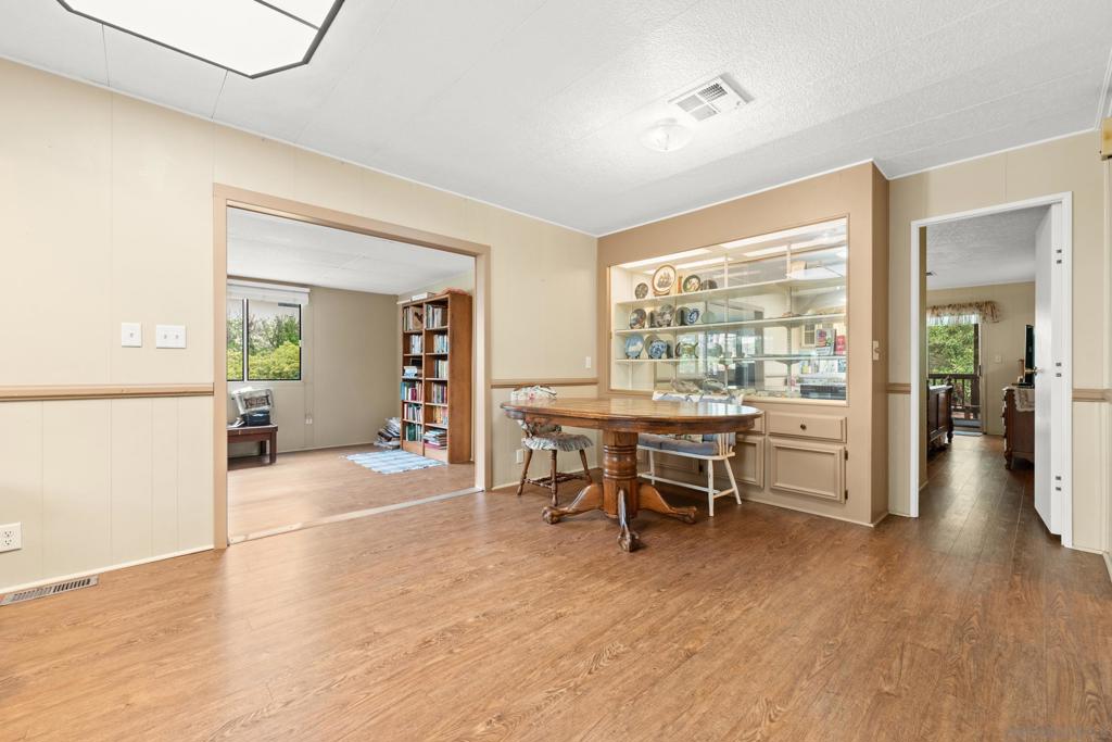 8975 Lawrence Welk Dr SPC 417