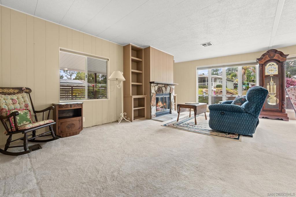 8975 Lawrence Welk Dr SPC 417