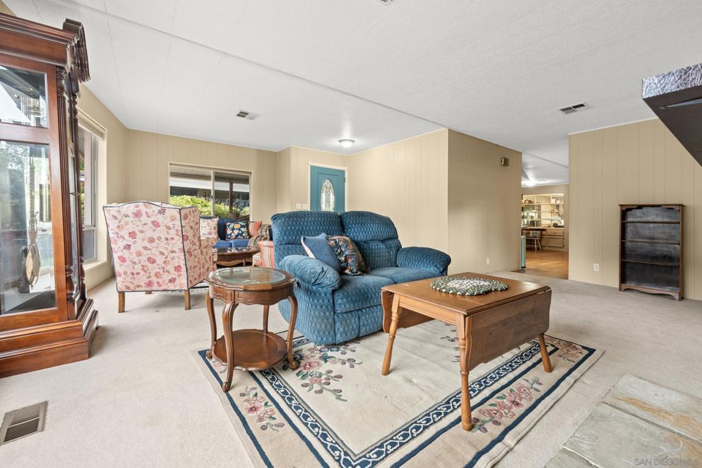 8975 Lawrence Welk Dr SPC 417