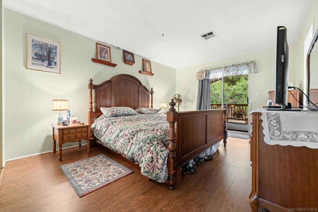 8975 Lawrence Welk Dr SPC 417