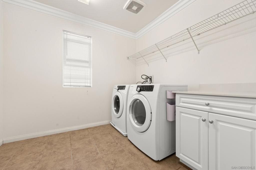 39099 Crown Ranch Rd