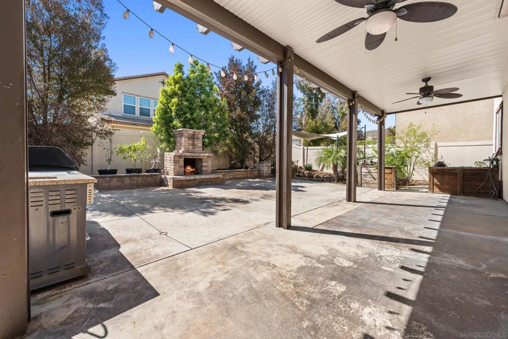 39099 Crown Ranch Rd