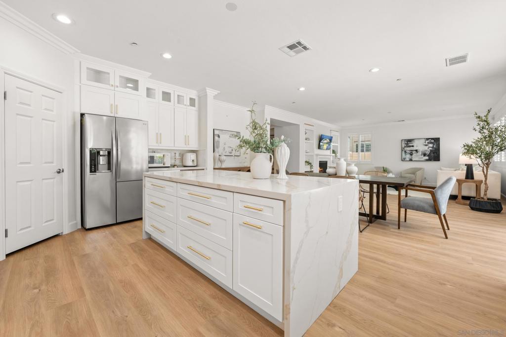 39099 Crown Ranch Rd