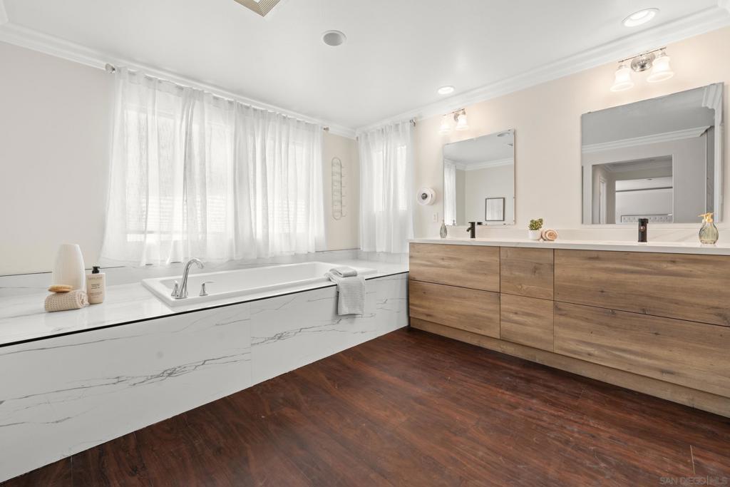 39099 Crown Ranch Rd