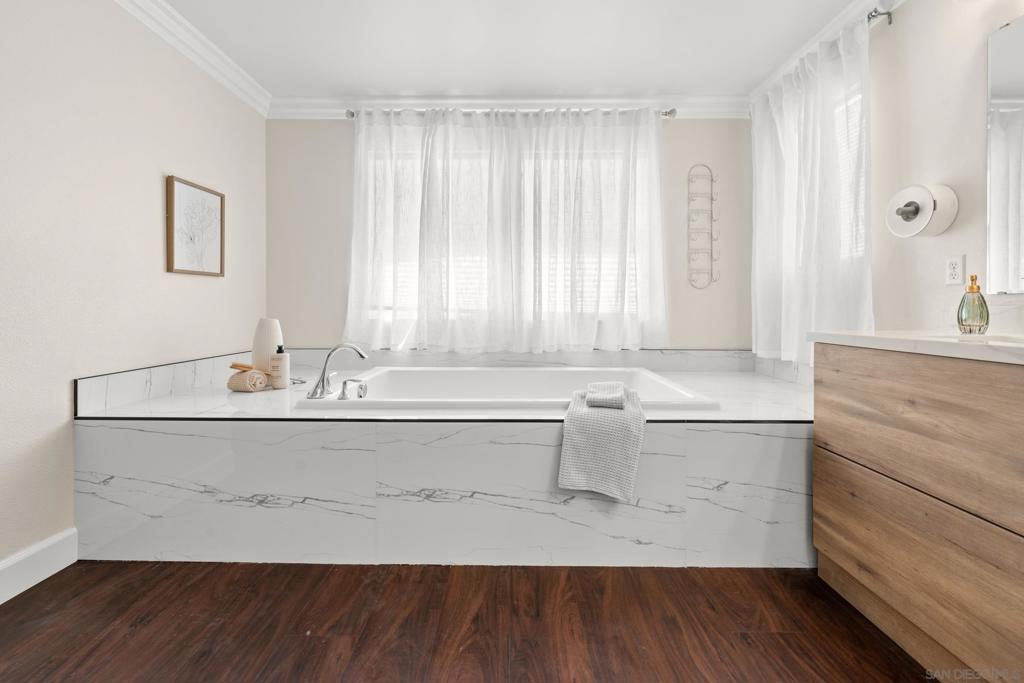 39099 Crown Ranch Rd