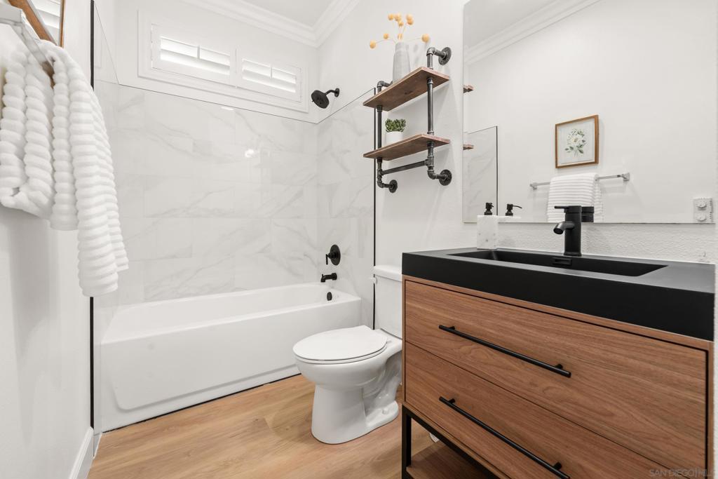 39099 Crown Ranch Rd