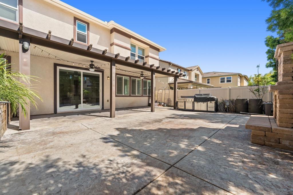 39099 Crown Ranch Rd