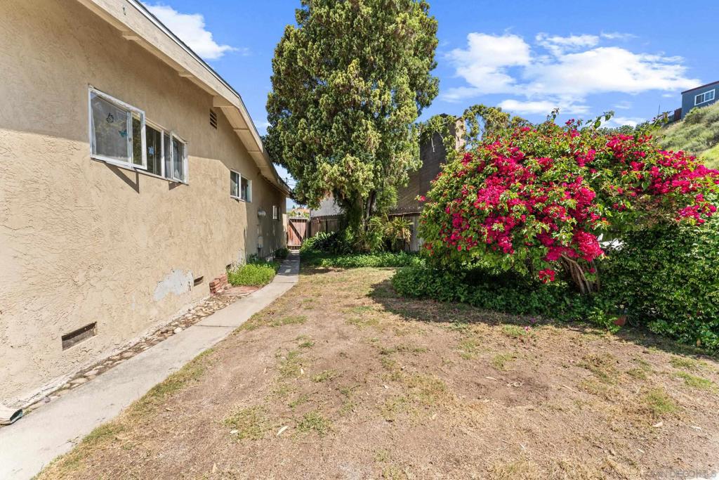 6057 Delor Ct