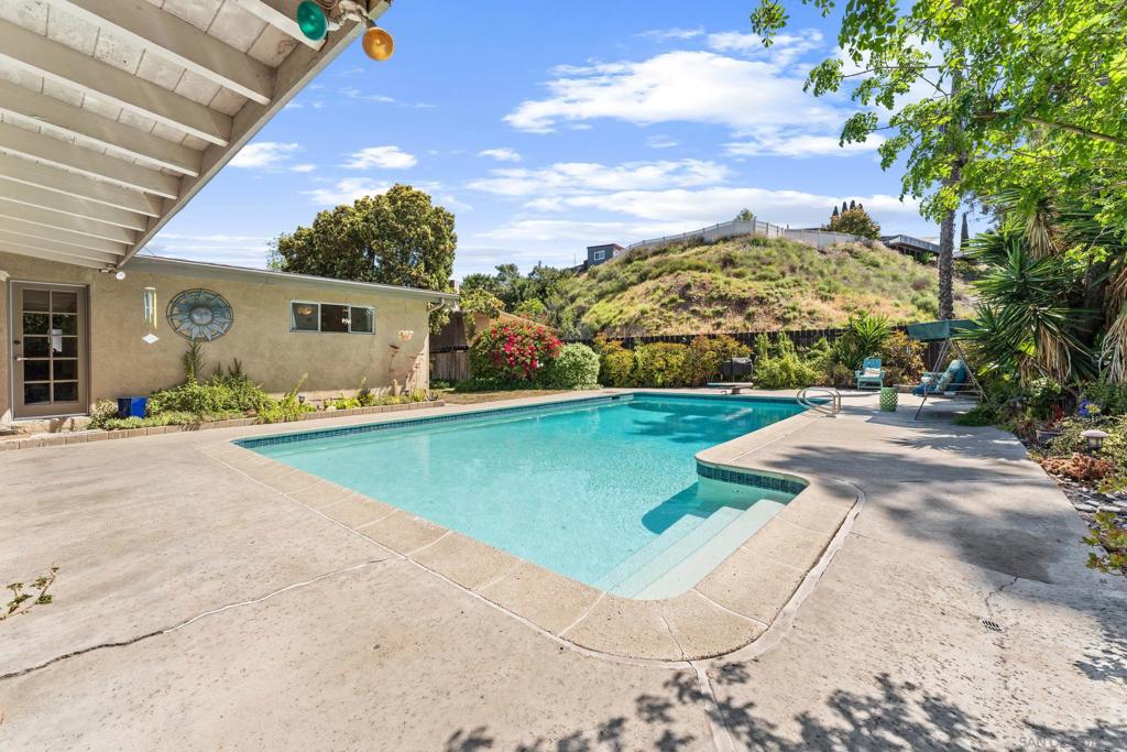 6057 Delor Ct